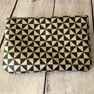 2/10$ 🌹 new IPSY makeup bag